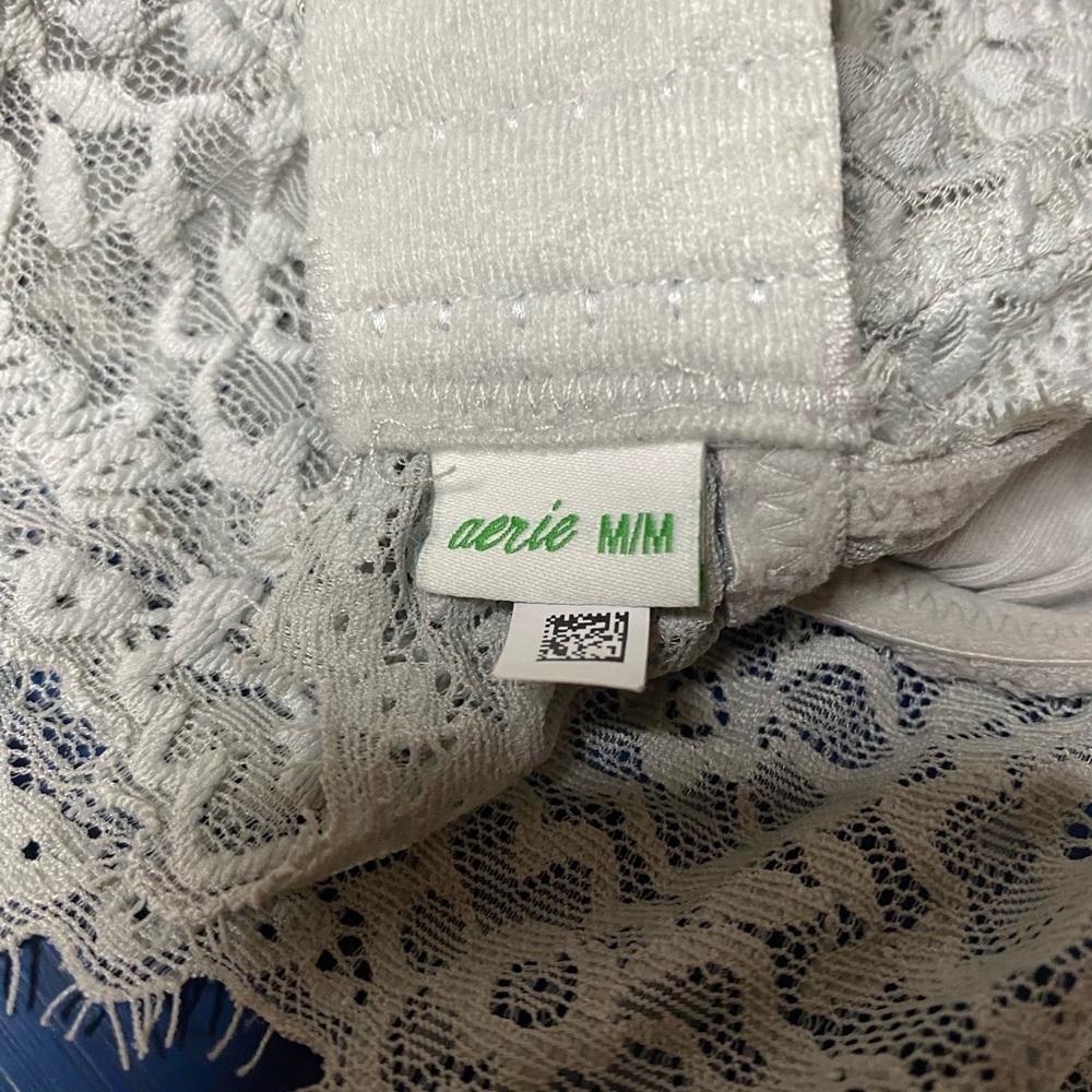 Aerie Lace padded Bralette in Soft green size Medium - Picture 5 of 6